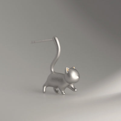 【EARRINGS】長いしっぽ ネコちゃんピアス