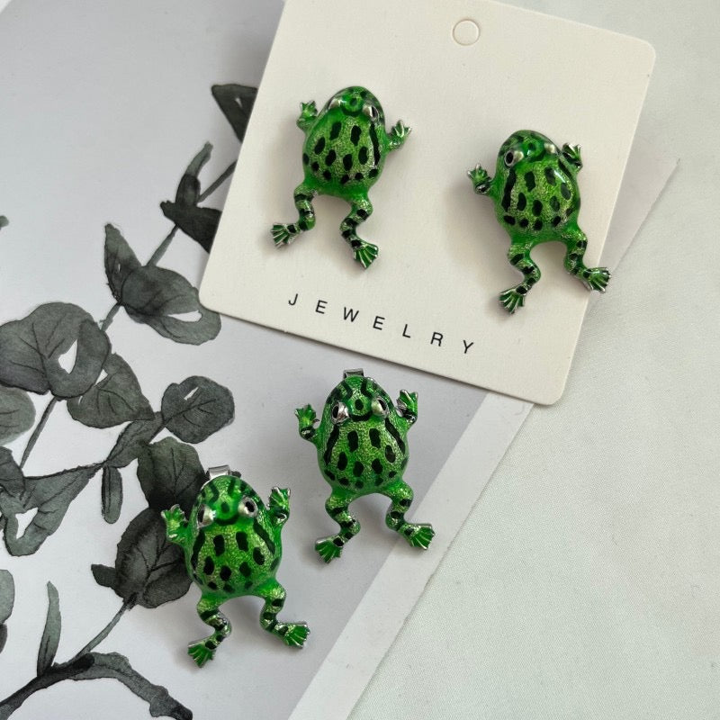 Earrings/ Accessories