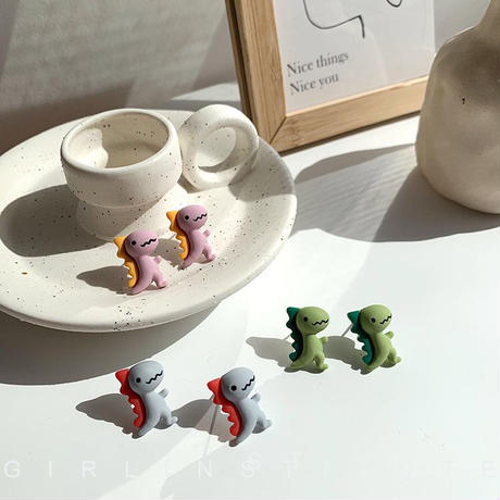 【Earrings】カワイイ恐竜ピアス/イヤリング