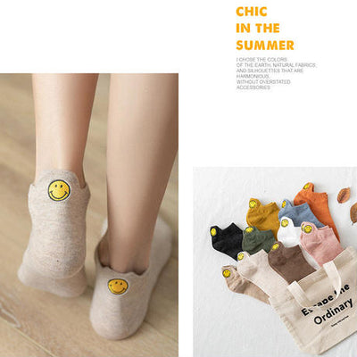 【Socks】可愛いスマイル刺繍レディースソックス