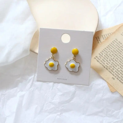 【Earrings】  ミニチュア目玉焼きピアス