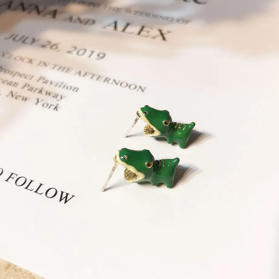 【Earrings】  ワニに噛まれちゃうピアス