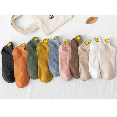【Socks】可愛いスマイル刺繍レディースソックス