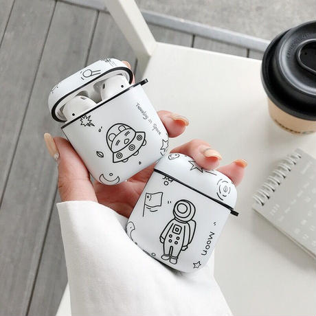 【Airpods Case】 手描き 宇宙飛行士 韓国 カワイイ AirPods /AirpodsProケース