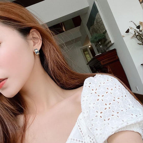 【Earrings】デイジーピアス