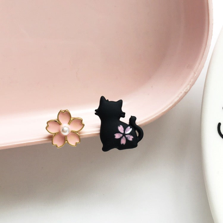 【Earrings】桜と白黒キャットのイヤリング＆ピアス