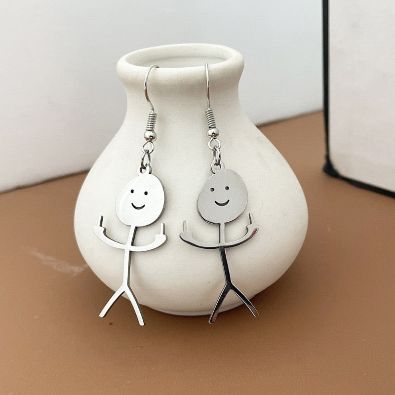 【Earrings】面白い スマイル 人  なかゆび フックピアス