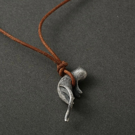 【Necklace】可愛い猫 ねこを抱きしめる 立体 ネックレス