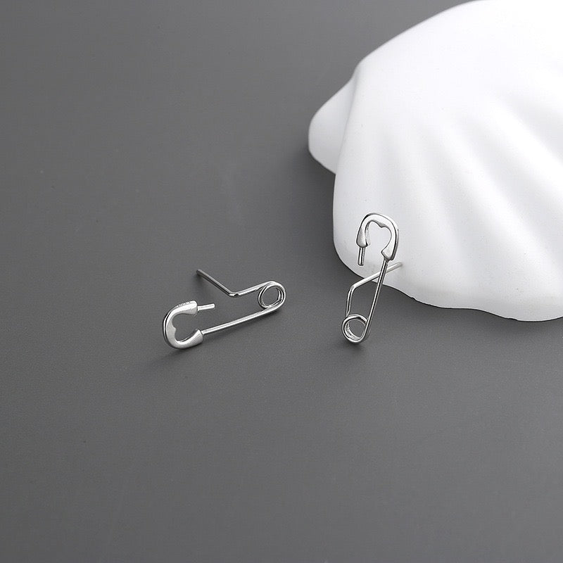 【Earrings】お洒落 ペーパークリップ シルバー ゴールド  カップル ピアス