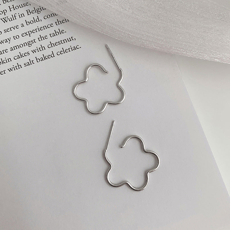 【Earrings】シンプル おしゃれ お花 大人可愛いピアス
