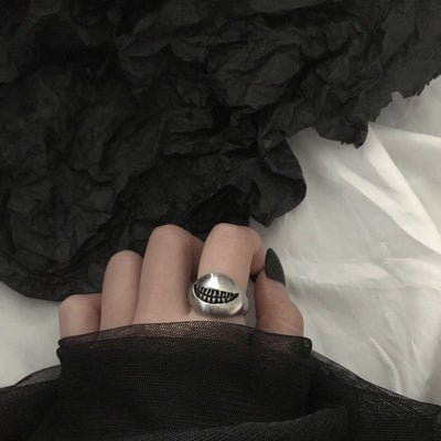 【RINGS】不敵なスマイルシルバーリング