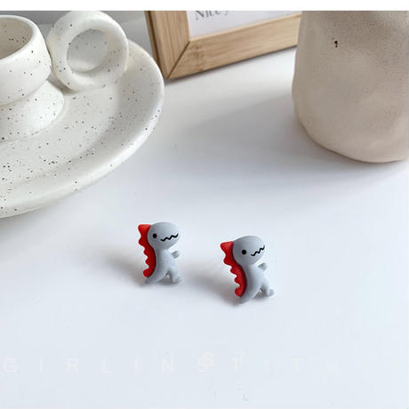 【Earrings】カワイイ恐竜ピアス/イヤリング