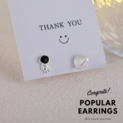 【Earrings】 宇宙飛行士惑星ピアス&イヤリング